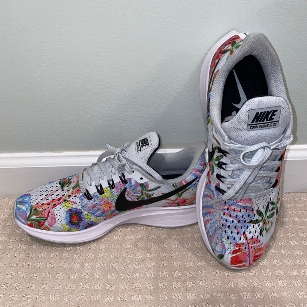 Nike Air Zoom Pegasus 35 White Floral